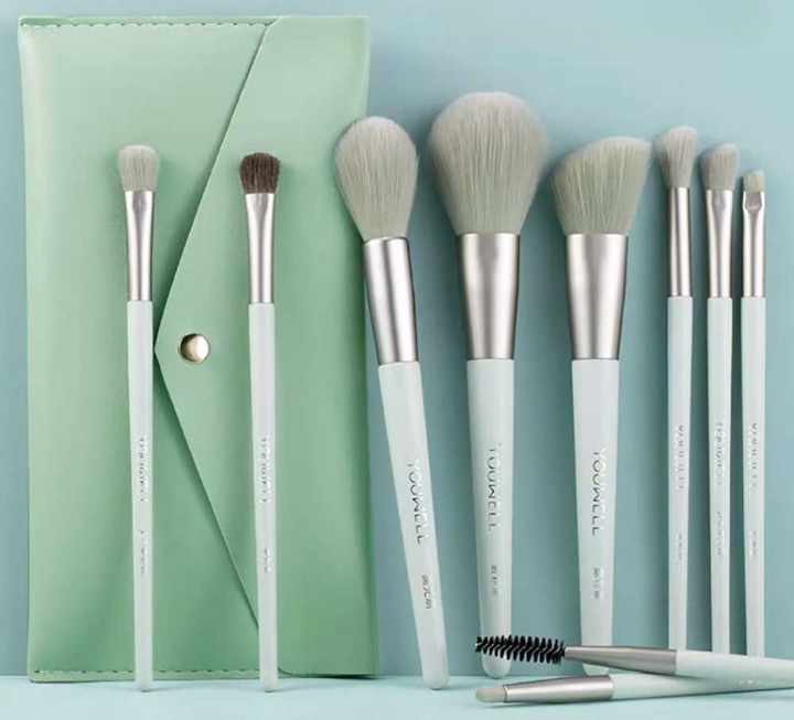 7 Pcs Makeup Brush Set