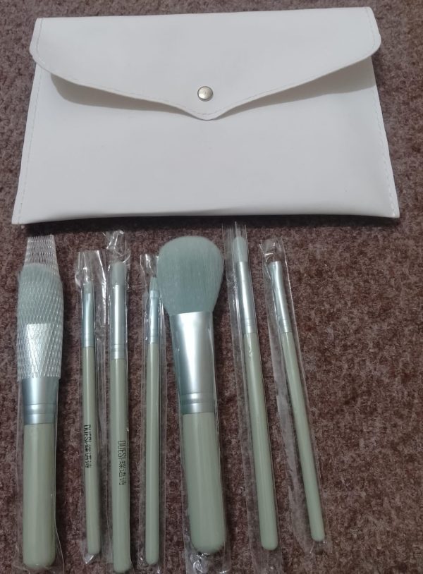 7 Pcs Makeup Brush Set